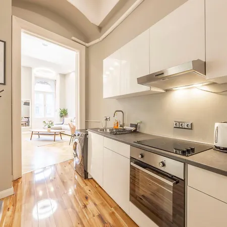 Charming & Cozy By Prestige Homes Budapest