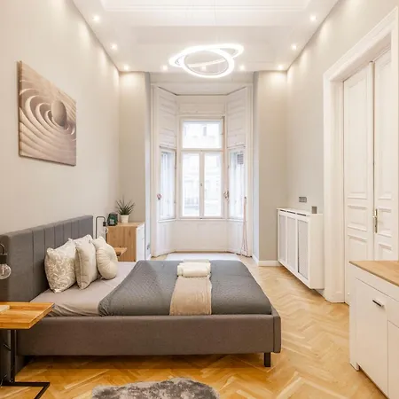 Charming & Cozy Central By Prestige Homes Appartement Budapest